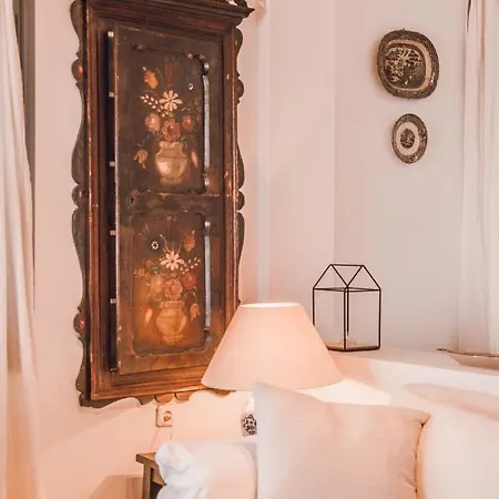 Von Sophia / The House
