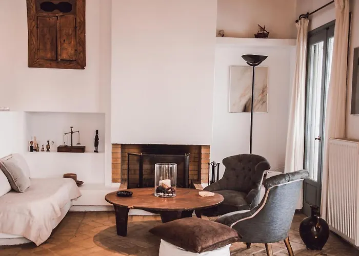 Von Sophia / The House Villa Agioi Apostoloi (Evia)