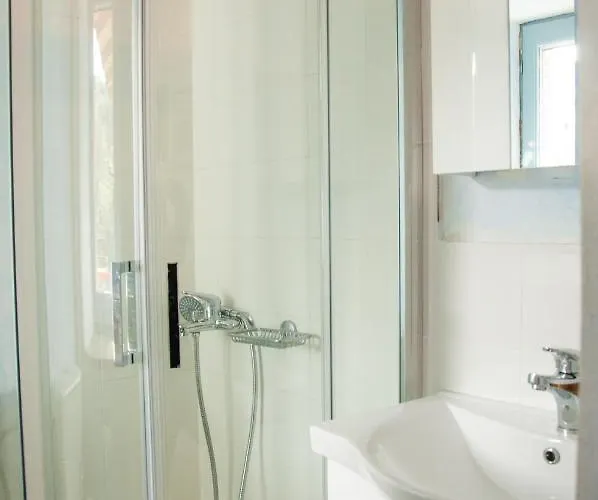 Von Sophia / The House Agioi Apostoloi (Evia)