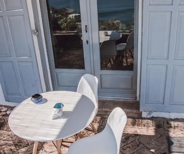 Villa Von Sophia / The House Agioi Apostoloi (Evia)