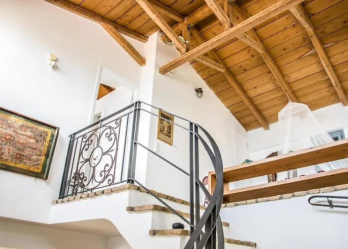 Von Sophia / The House * Agioi Apostoloi (Evia)